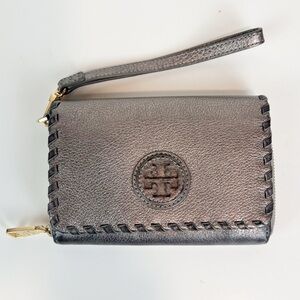 Tory Burch Metallic Silver Buttery Leather Wristlet Wallet Glam Multipocket Zip